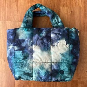 ❤️ Lululemon Quilted Grid Crossbody Bag NWOT